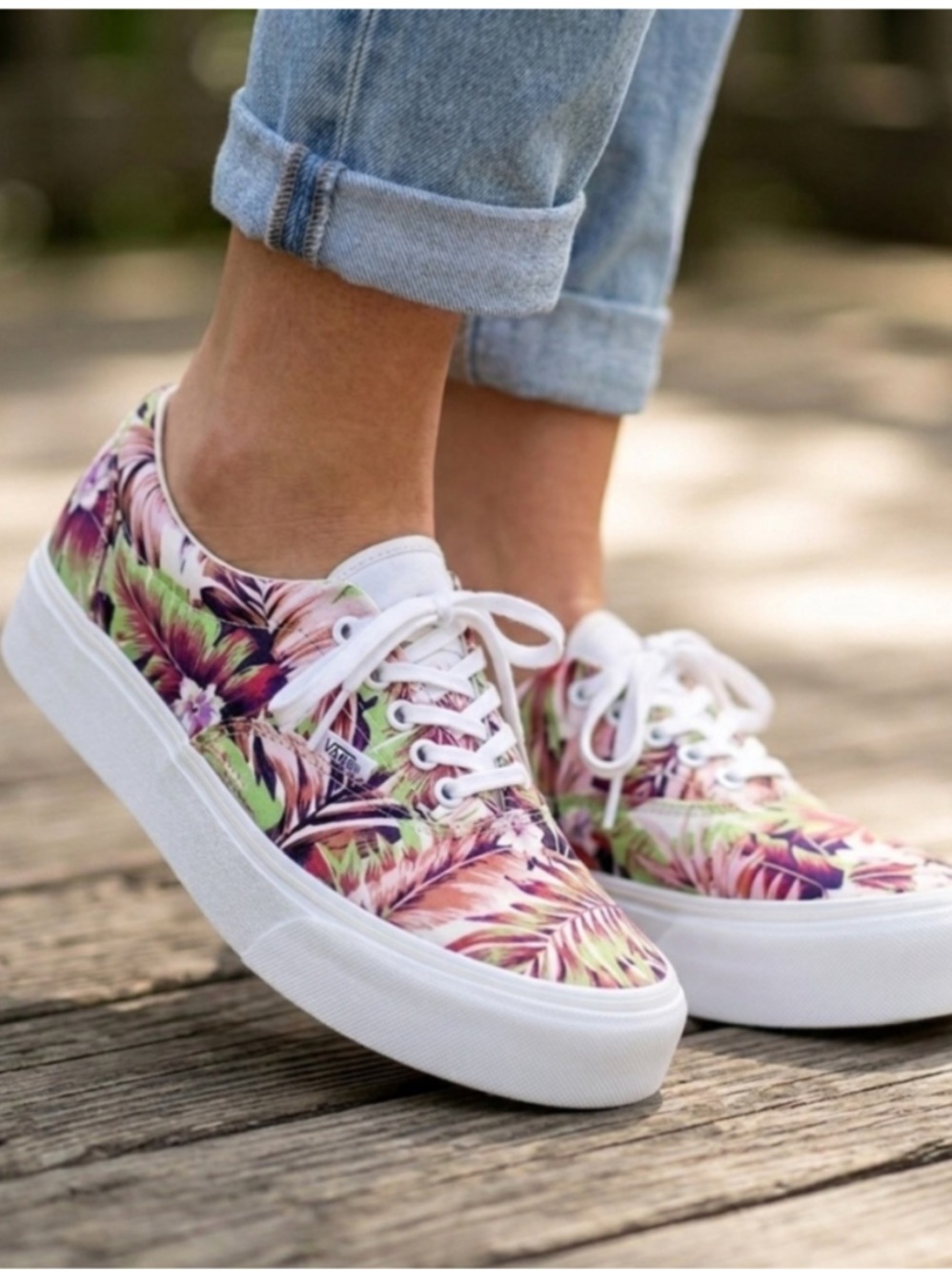 Vans Women’s Paradise Floral Doheny Platform Low Top Sneakers Size 9.5
